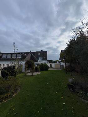 Rückansicht .jpg - 3 Zimmer Doppelhaushälfte in Bochum