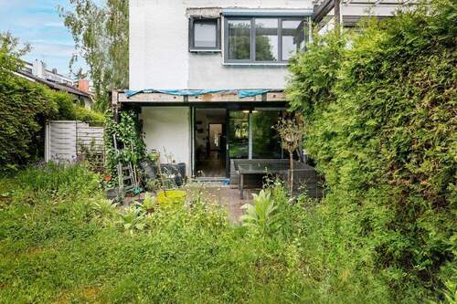 Ansicht - 5 Zimmer Reihenendhaus zum Kaufen in Aschheim