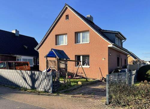 Außenansicht - Zweifamilienhaus in gefragter Lage