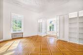 Parkett aus der Entstehungszeit. - 7 Zimmer Etagenwohnung in München