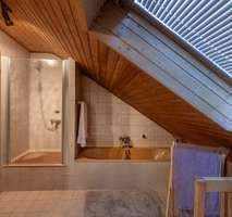 Badezimmer DG H1 andere Sicht.jpg - 