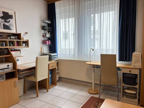 Zimmer - 3 Zimmer Etagenwohnung in Kaiserslautern