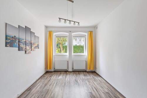 Wohnzimmer - 2 Zimmer Etagenwohnung in Berlin