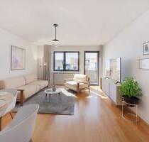 Vermietete 2-Zimmerwohnung mit Balkon und Tiefgaragenstellplatz - München Milbertshofen-Am Hart