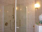 Dusche im Bad - 