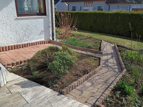 Terrasse Süd - Einfamilienhaus mit 255,00 m&sup2; in Hüttlingen zum Kaufen