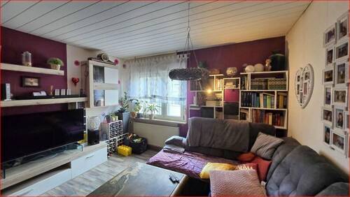 Wohnzimmer - 4 Zimmer Wohnung in der Pforzheimer-Oststadt