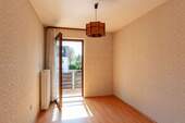 Kinder- o. Arbeitszimmer - 