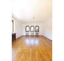 *Trier* helle 5 ZKB Erdgeschosswohnung mit Terrasse und sichtgeschütztem Garten!