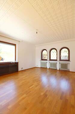 Bild 2 - 5 Zimmer Etagenwohnung zur Miete in Trier