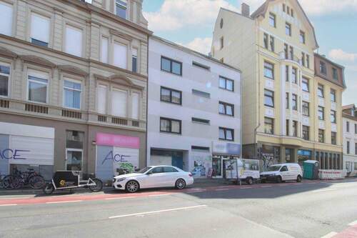 Straßenansicht - Ihr Investment: Vermietete Verkaufsfläche und Versammlungsräume in Hannover-Linden