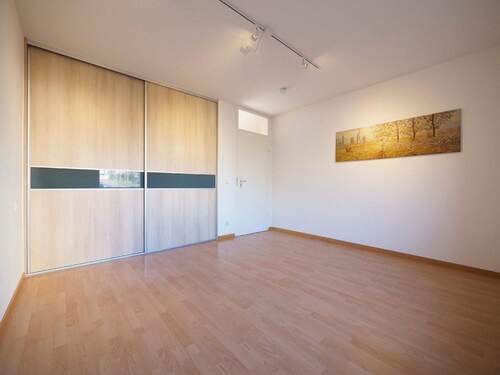 Bild 2 - 3 Zimmer Etagenwohnung zum Kaufen in Saarbrücken