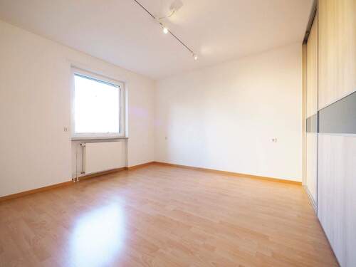 Bild 3 - 3 Zimmer Etagenwohnung in Saarbrücken