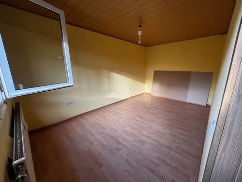 Schlafzimmer DG links - 