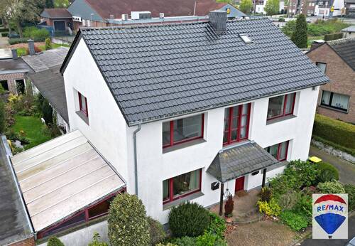 Außenaufnahme - Mehrfamilienhaus, Wohnhaus mit 171,00 m² in Kleve zum Kaufen