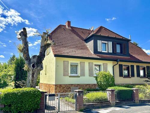Vorderansicht - 5 Zimmer Doppelhaushälfte zum Kaufen in Offenbach