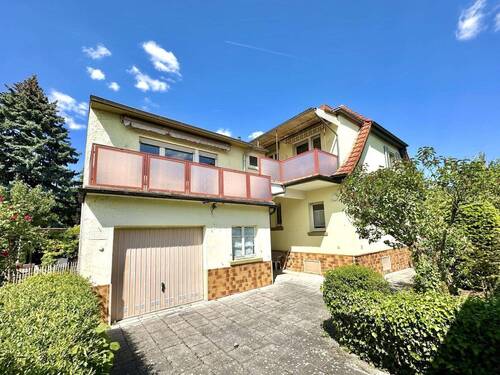 Seitenansicht - 5 Zimmer Doppelhaushälfte in Offenbach