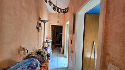 Diele - 2 Zimmer Etagenwohnung zum Kaufen in Pforzheim