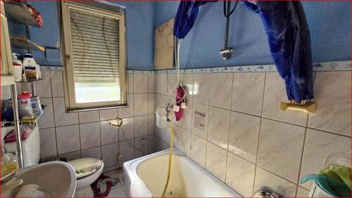 Bad - 2 Zimmer Etagenwohnung in Pforzheim