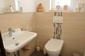 Gäste-Toilette EG - 