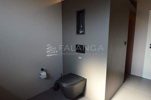 Abgetrennte bodentiefe Dusche - 