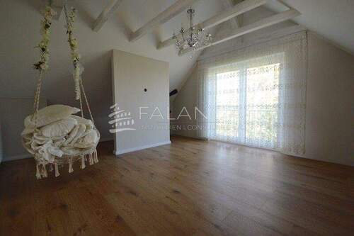 Helles Schlafzimmer DG - 