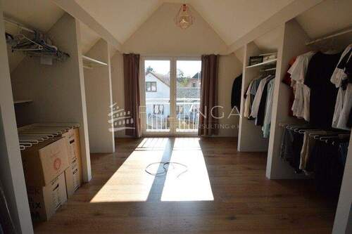 Ankleidezimmer DG - 