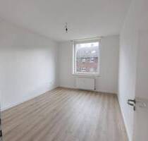 Renovierte, lichtdurchflutete 2-Zimmer-Wohnung in Meiderich - ruhig & zentral - Duisburg Mittelmeiderich