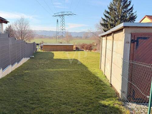 Straßenansicht - Grundstück in Radebeul