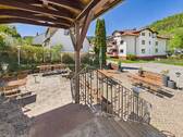 Biergarten - 7 Zimmer Einfamilienhaus zum Kaufen in Oberndorf am Neckar / Aistaig