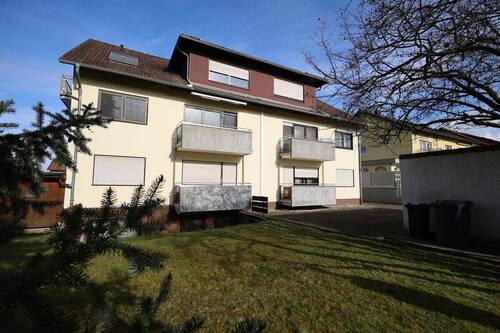 Gemeinschaftsrasen - relaxen auf der Südseite - 