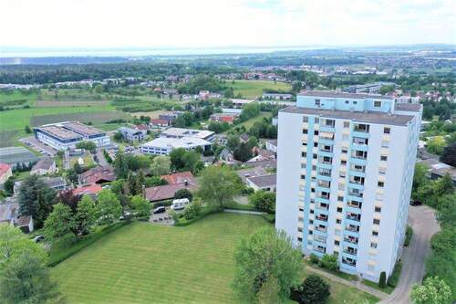 Vogelperspektive - Umfangreich renovierte Wohnung in Aussichtslage