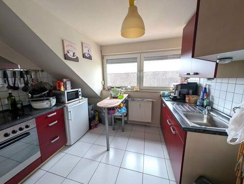 Bild 1 - Ohne Provision - Ansprechende DG-Wohnung mit Balkon, Stellplatz & Tageslichtbad