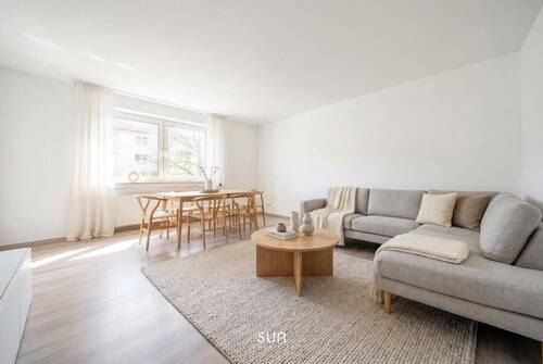 WOHNZIMMER (visualisiert) - 4 Zimmer Etagenwohnung zum Kaufen in Frankfurt am Main