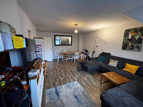 Wohnzimmer - 3 Zimmer Etagenwohnung in Düsseldorf