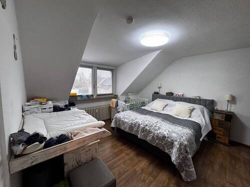 Schlafzimmer - Etagenwohnung mit 83,00 m&sup2; in Düsseldorf zum Kaufen