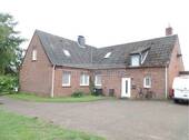 Eingang Wohnung - 9 Zimmer Einfamilienhaus zum Kaufen in Gyhum