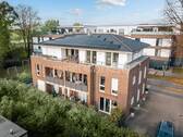 Bild 1 - Das AEZ fußläufig! Barrierefreie 167m² Wohnung in ruhiger, aber zentraler Lage in Poppenbüttel. TOP Energie mit Wärmepumpe!