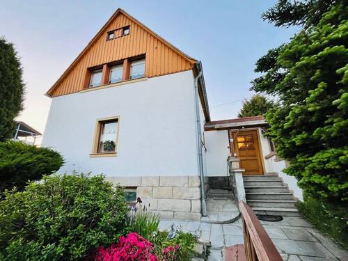 Eingang - Wander-Paradies Sächsische Schweiz: Einfamilienhaus Wohnhaus Ferienhaus m. Nebengelass, Garage und Garten Hinterhermsdorf Sebnitz