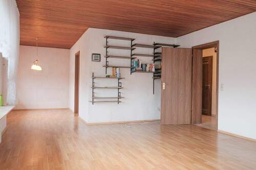 Wohnen mit Blick auf den Essbereich - 