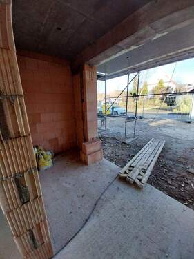 großzügiger Eingangsbereich - 