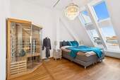 Hauptschlafzimmer mit En-Suite Badezimmer und Infr - 