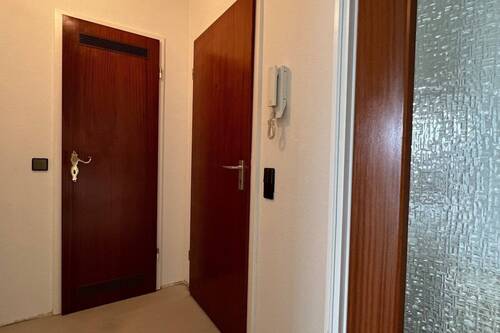 Windfang mit Abstellraum - 