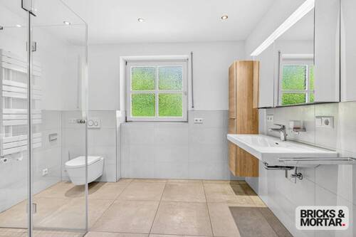 Badezimmer Erdgeschoss - 