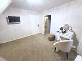ein Zimmer DG - 
