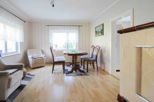 Wohnzimmer 1. OG Ansicht 01 - 