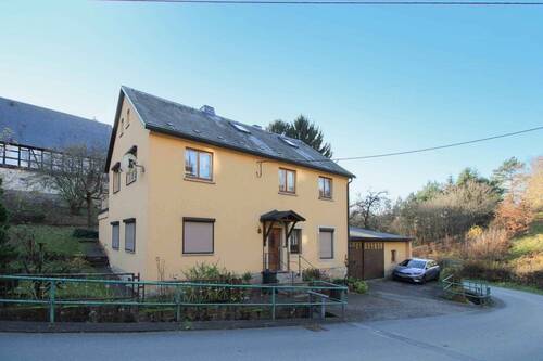 Hausansicht straßenseitg 01 - 