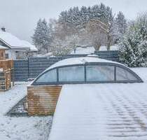 Einfamilienhaus mit Einliegerwohnung, Wintergarten und beheiztem Pool auf großem Grundstück - Steiningen