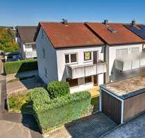 Ruhig und doch verkehrsgünstig! Reiheneckhaus mit Platzreserve - Gärtringen