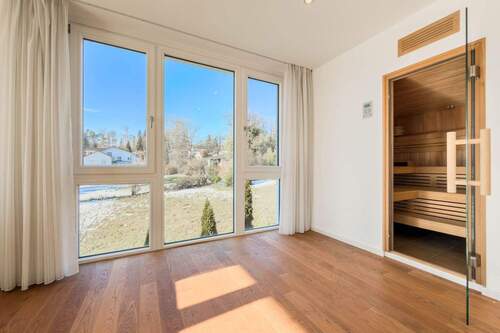 Zimmer mit Sauna - Einfamilienhaus mit 255,00 m&sup2; in Tutzing zum Kaufen